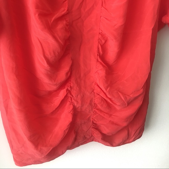 [SOLD] Silence + Noise 100% Silk Oversized Blouse - Picture 2 of 5